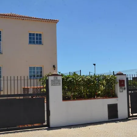 Casa Maestro Agustin Nº 1 *